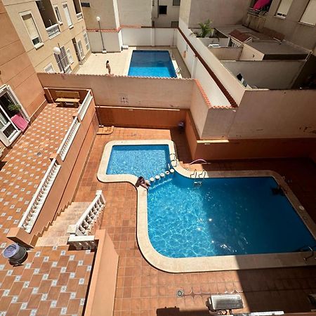 Torrevieja Precioso Apto En Calle San Pascual Con Piscina Cerca De Todos Los Servicios Esterno foto