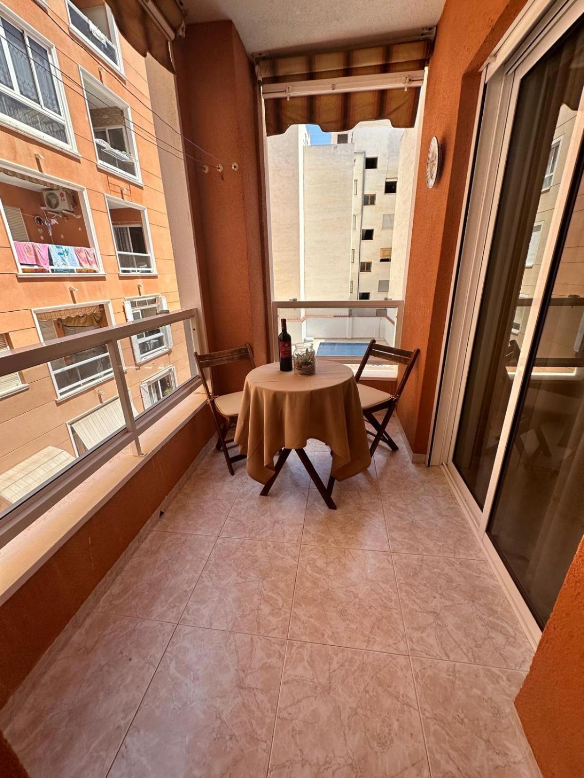 Torrevieja Precioso Apto En Calle San Pascual Con Piscina Cerca De Todos Los Servicios Esterno foto